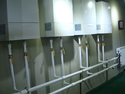 多台壁挂(guà)式電鍋爐模塊組合實例